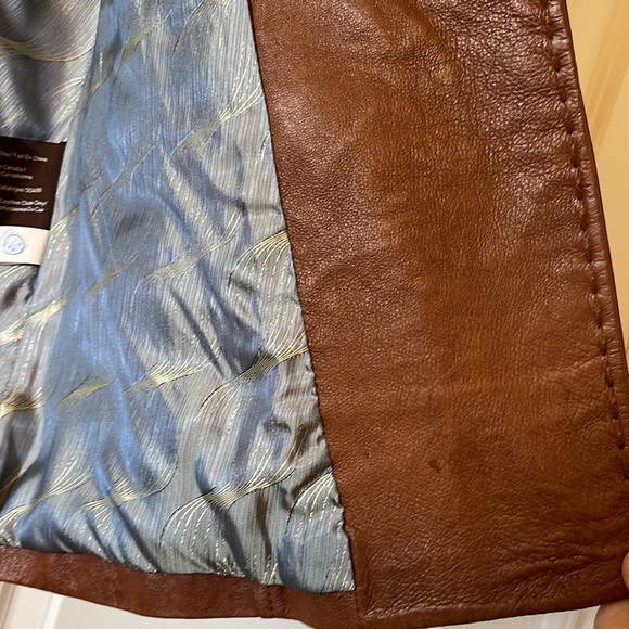 Danier brown double breasted leather jacket - Picture 6 of 6